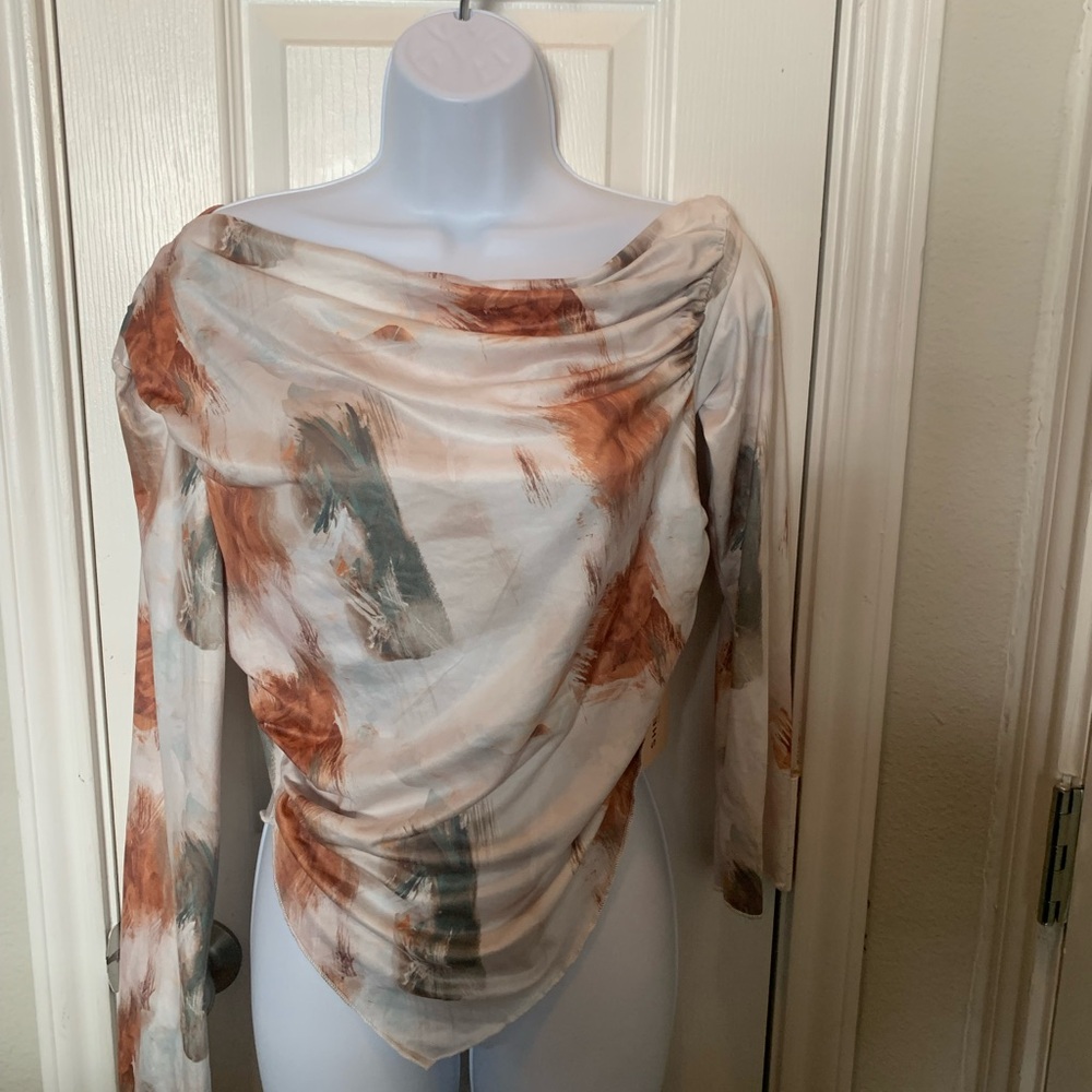 SHEIN Brushstroke Print Long Sleeve Top in Ivory, Rust & Sage